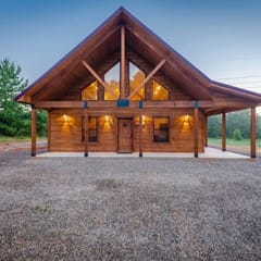 Chapparal Lodge | Secluded Broken Bow Cabin with Hot Tub, Fire Pit & Pets