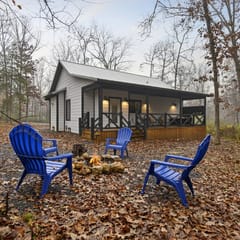 Farmhouse Retreat | Broken Bow Cabin with Hot Tub, Fire Pit & Pet-Friendly Comfort