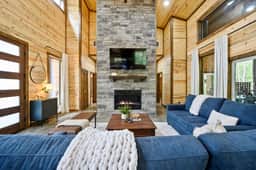 Pino Vista Lodge- Outdoor Family Fun with Zipeline! - Image 5