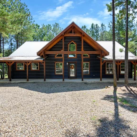 Hochatown Cabin with Hot Tub, Fire Pit & Pets | Between The Pines Broken Bow - Image 1