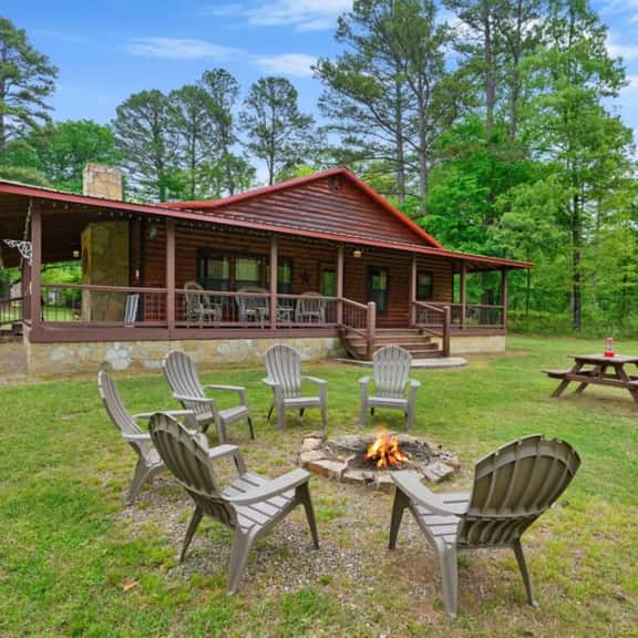 Lost By The Pond Cabin | Hochatown Cabin with Fishing Pond, Hot Tub & Pets - Image 1