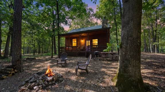 Lost In The Past Cabin | Indoor Hot Tub + Fireplace | Pet-Friendly Hochatown Cabin Near Broken Bow Lake & Beavers Bend - Image 3