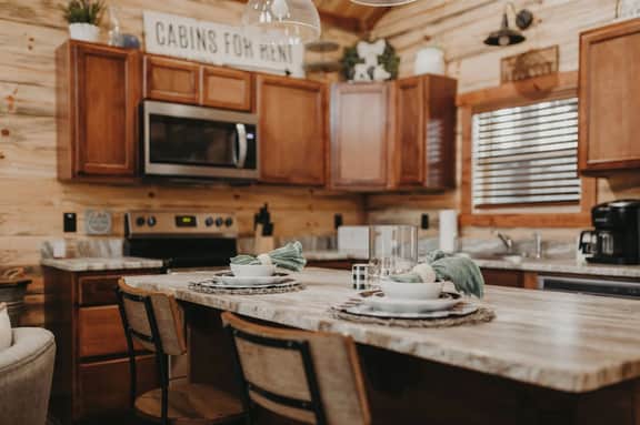 Sweet Thang | Romantic Broken Bow Cabin with Hot Tub, Grill & Pets - Image 5