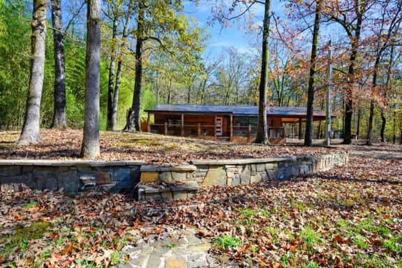 Whispering Trails Lodge | Secluded Pet-Friendly Broken Bow Cabin | Sleeps 9 | Forest Trails Near Lake, Beavers Bend & Hochatown - Image 5